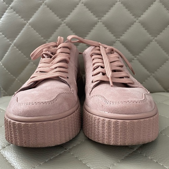 Suede material platform sneakers - Picture 4 of 8
